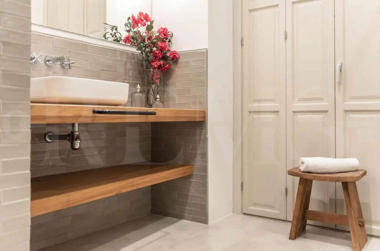 Modern Luxe Apartment In The Historic City Center By Rems Malaga Spain