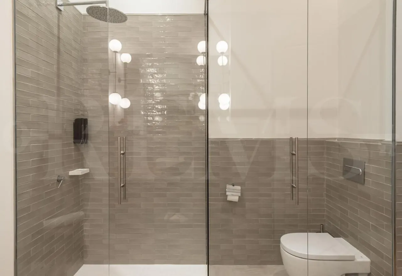 Modern Luxe Apartment In The Historic City Center By Rems Málaga 0*,