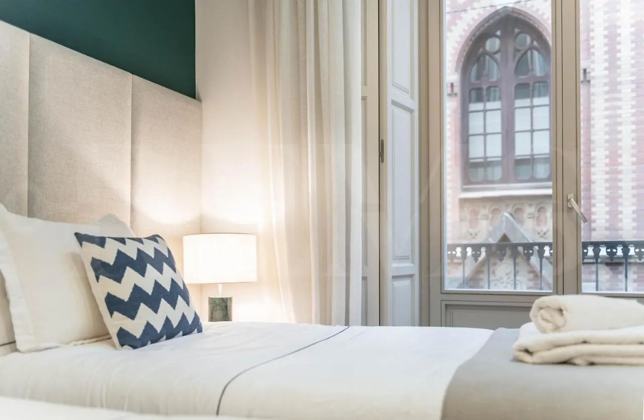 Modern Luxe Apartment In The Historic City Center By Rems Málaga