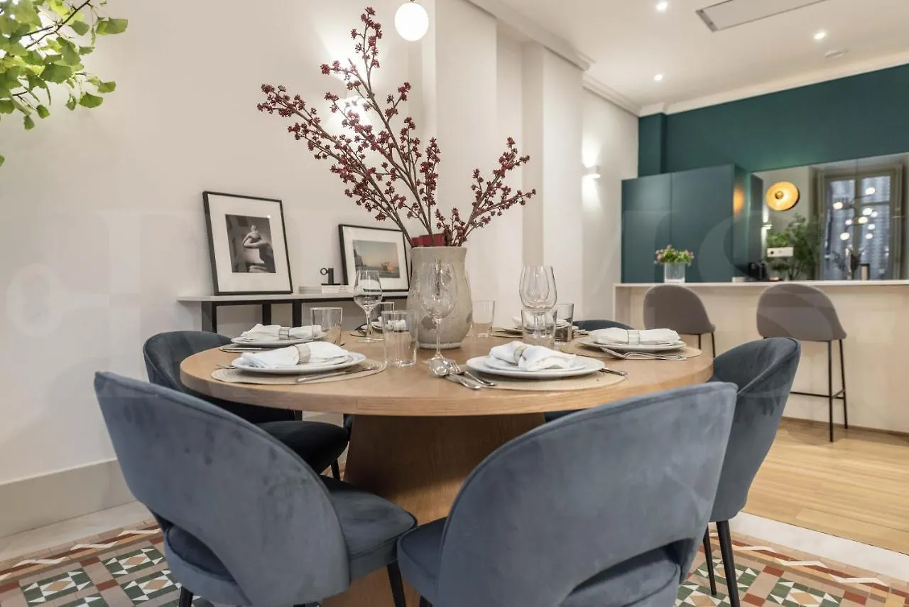 Modern Luxe Apartment In The Historic City Center By Rems 马拉加 0*,  西班牙